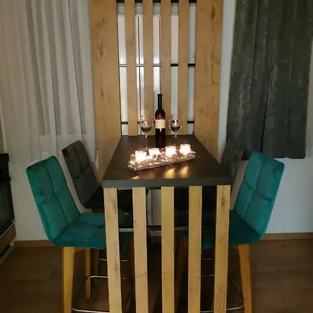 Zimski Ples アパート