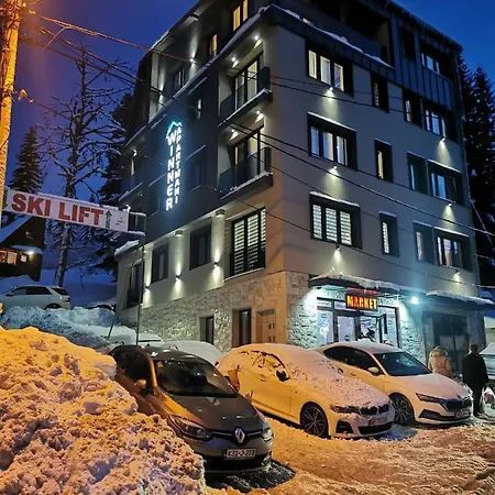 Zimski Ples ヤホリナ